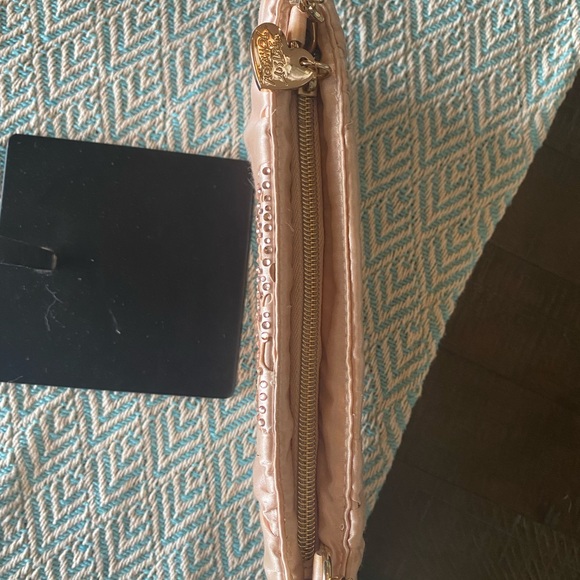 Betsy Johnson Clutch (Pink) w/Gold Hardware & Removable Chain. - Picture 5 of 10